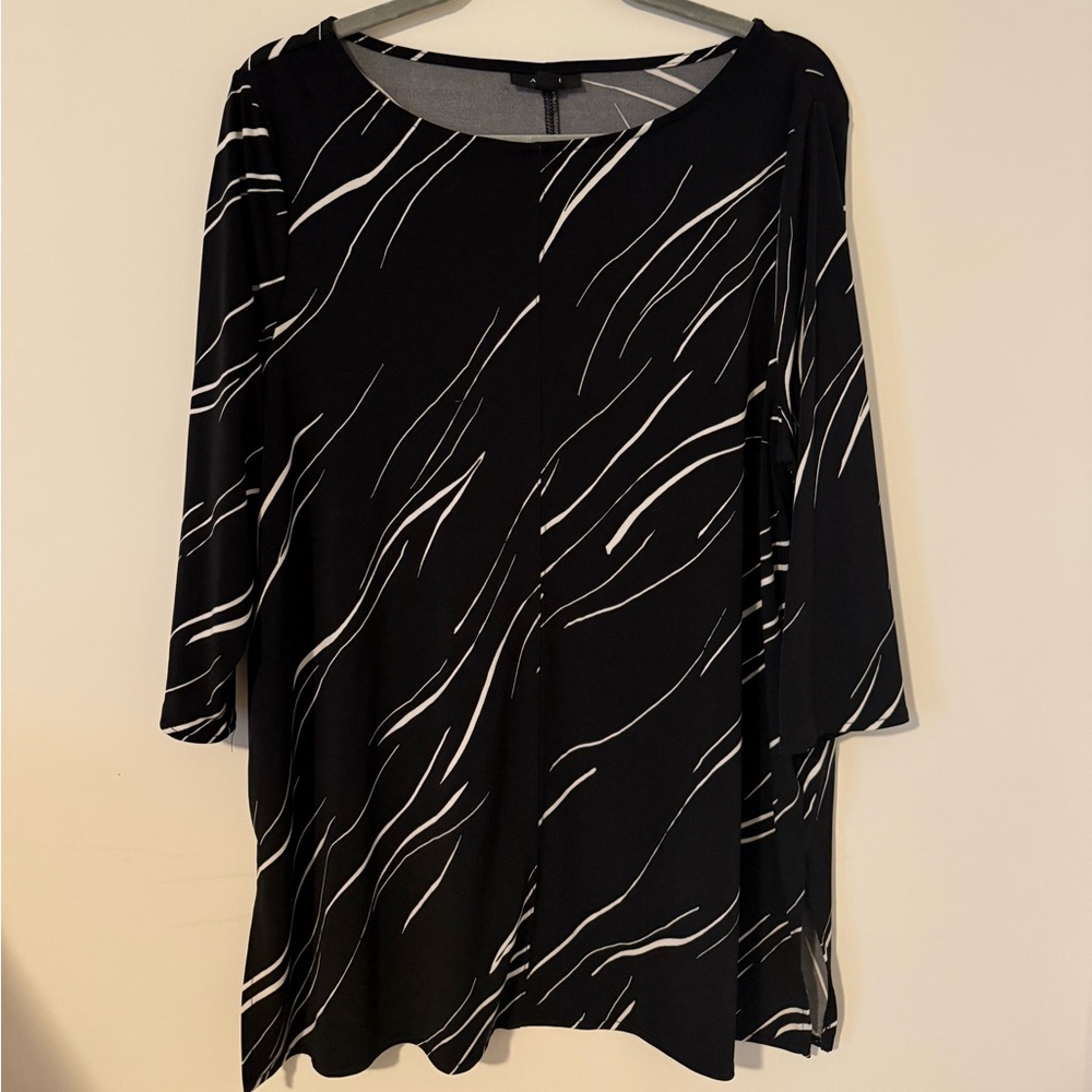 Alfani Black and White Abstract Tunic Top Sz Petite XL